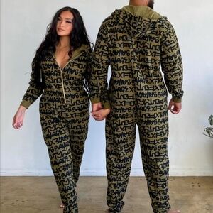 Savage Fenty onesie 18/20 Nwot UNISEX Mens & Womens